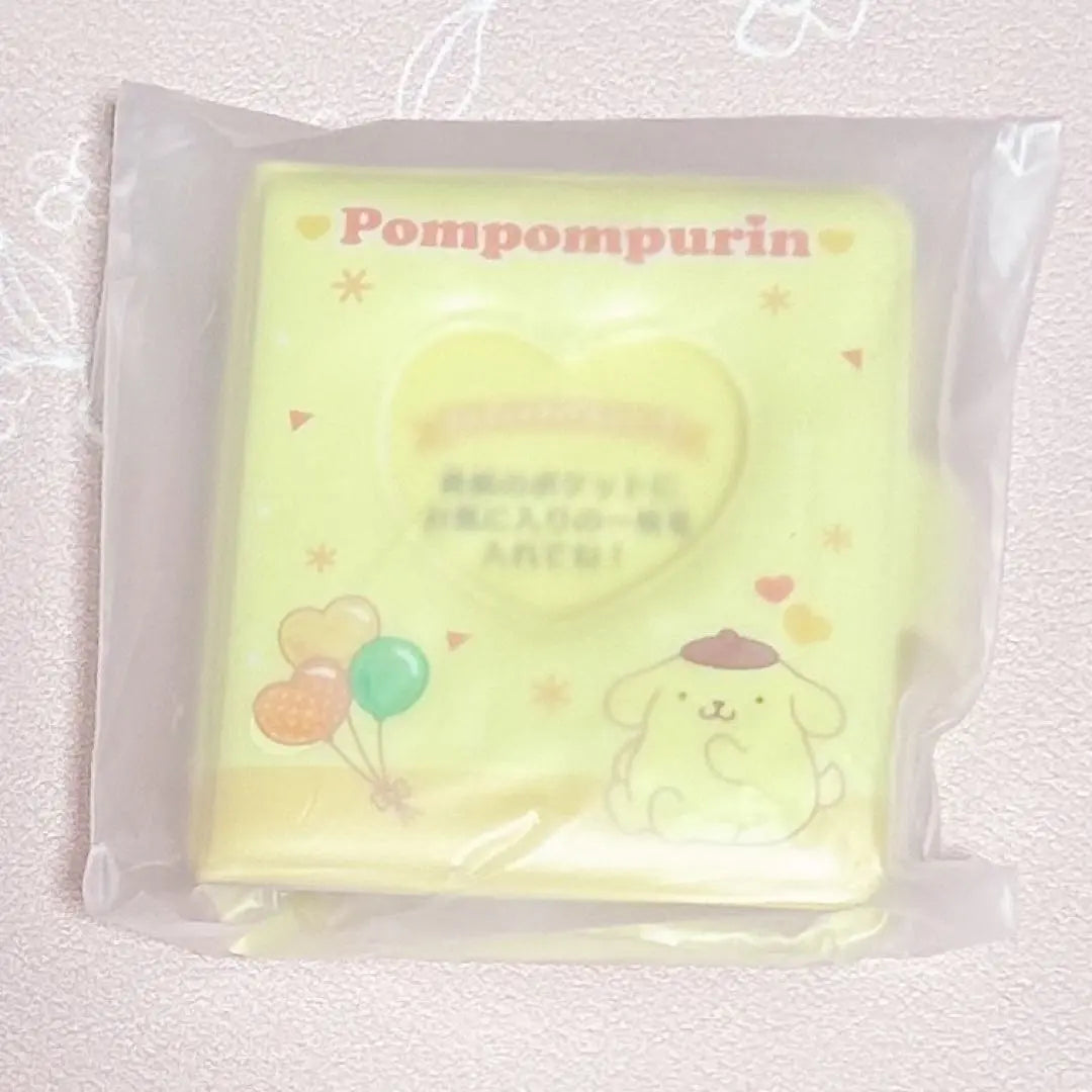 Llavero con miniálbum de fotos secreto de personajes de Sanrio con pompones Purin