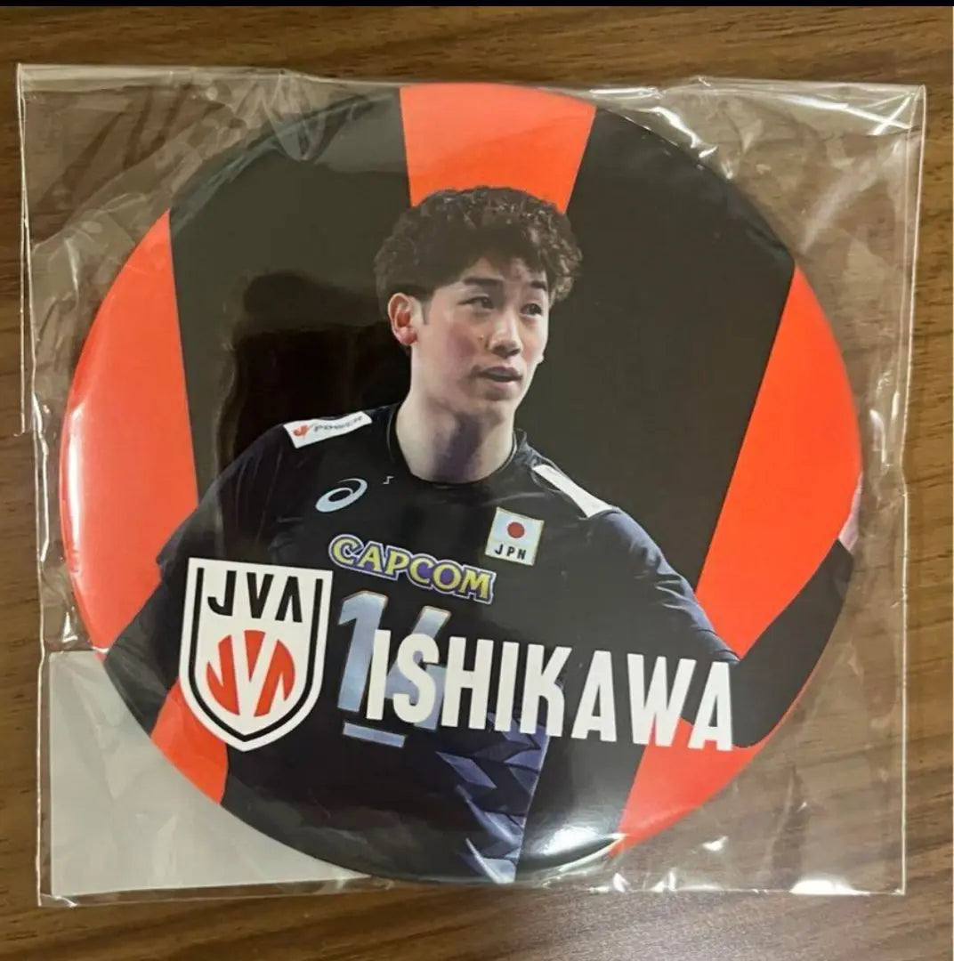 (Con foto) Juego de insignia y bolsa de lata de 10 cm del jugador de voleibol Yuki Ishikawa