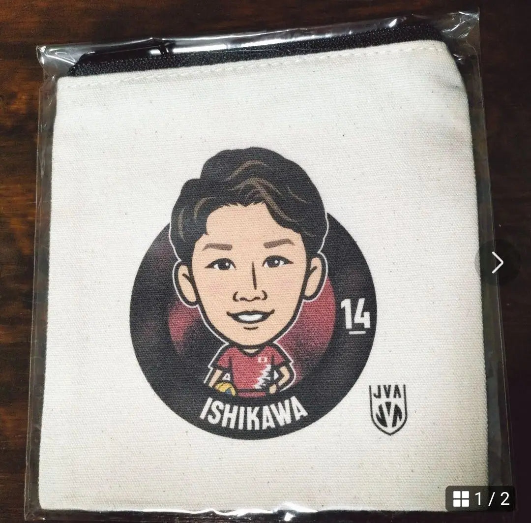 (With photo) Volleyball player Yuki Ishikawa 10cm can badge and pouch set