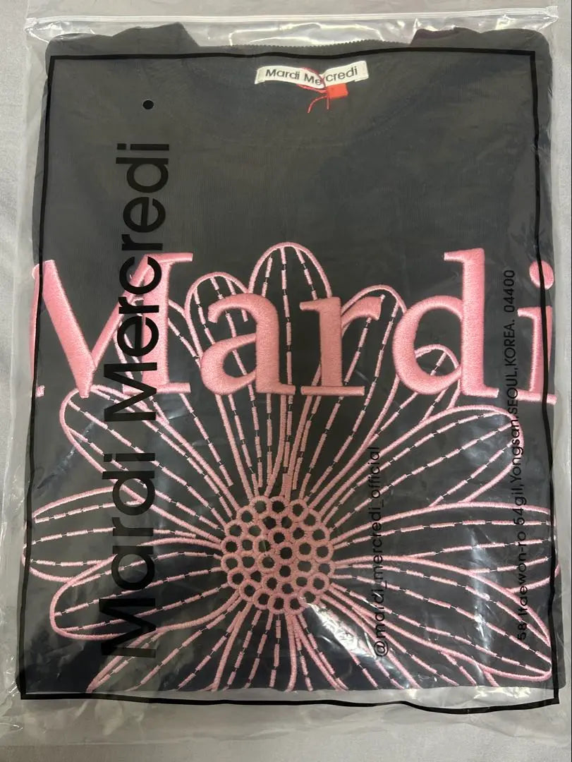 Sudadera con bordado rosa y negro Mardi Sudadera Mardi Mekurdi Nueva manga larga