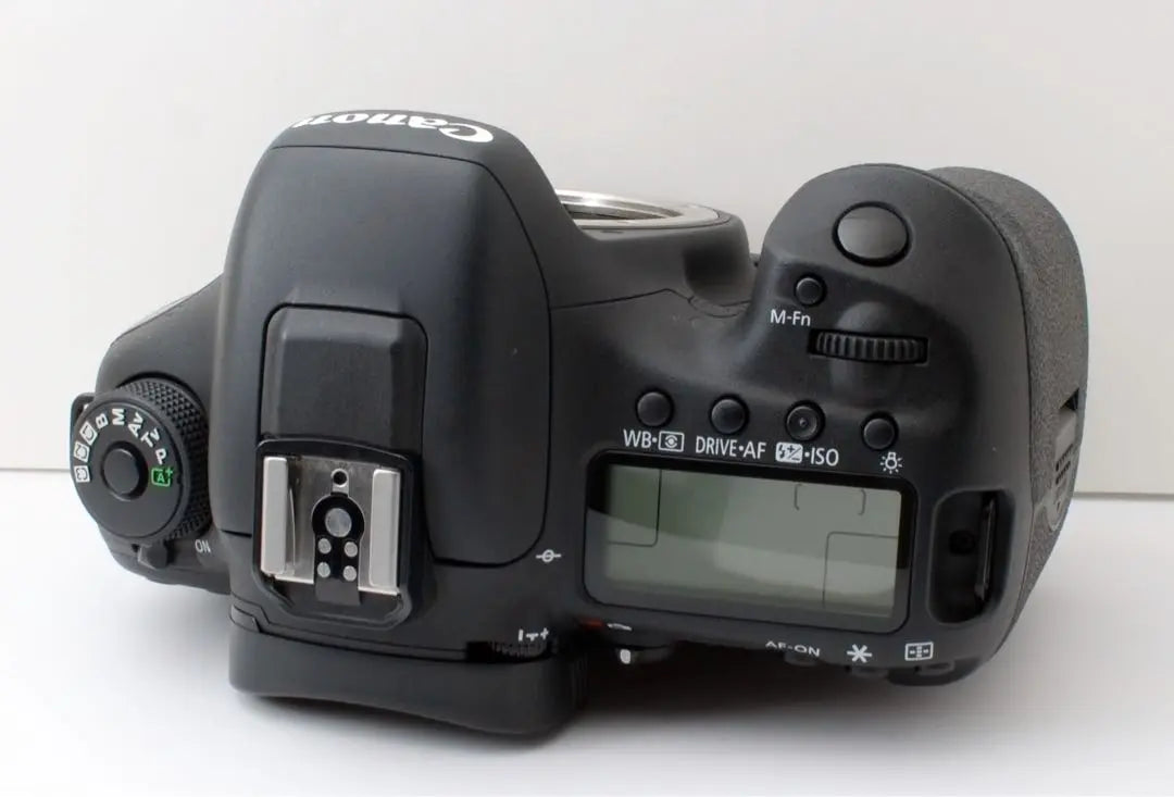 ★ Canon EOS 7D Mark Ⅱ ★ AF de alta velocidad ● AF máximo ● Transferencia desde teléfono inteligente OK | ★Canon EOS 7D Mark Ⅱ★高速AF●最高AF●スマホ転送OK