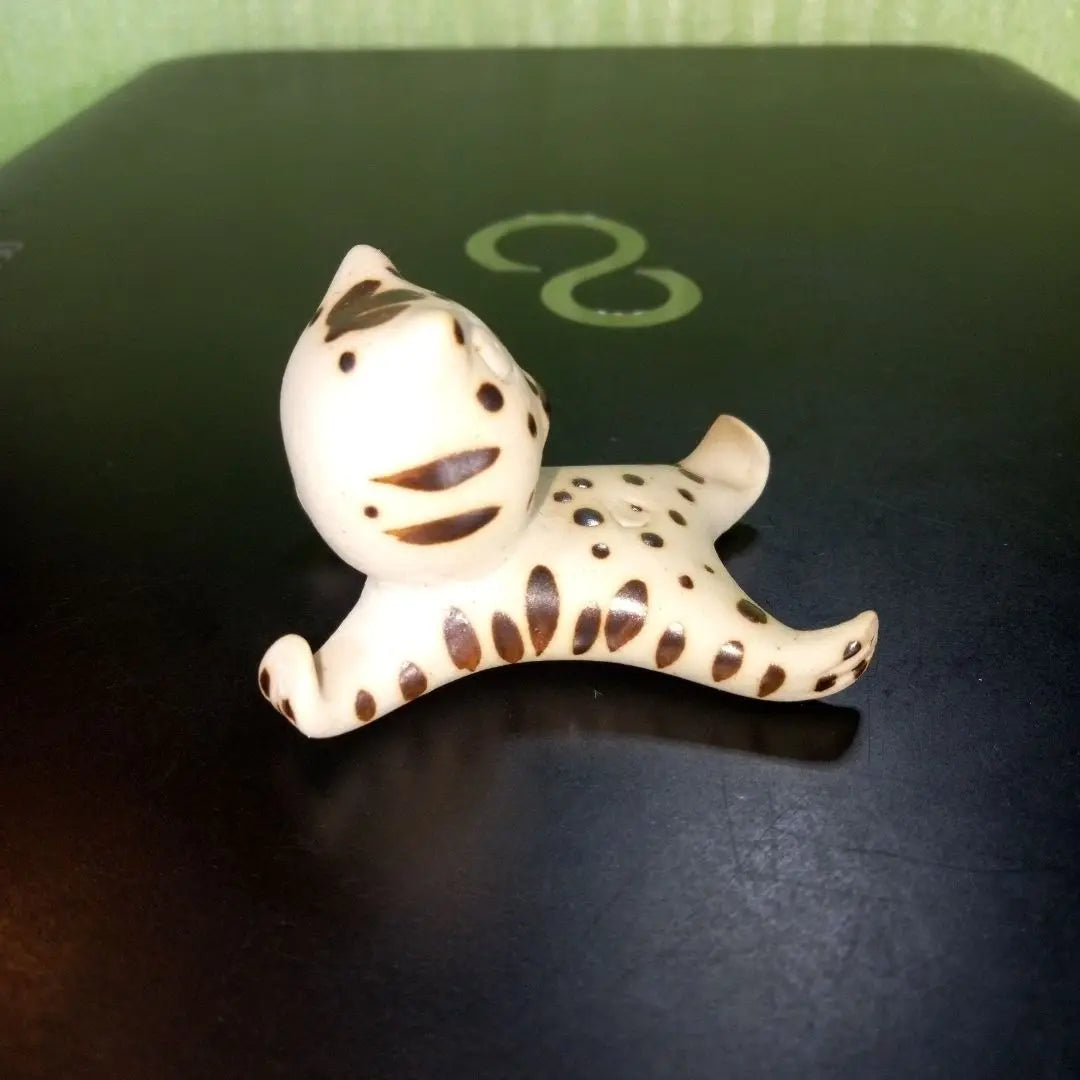 Cat -shaped chopstick rest? Rest chopsticks? Hand Made Made in Thailand