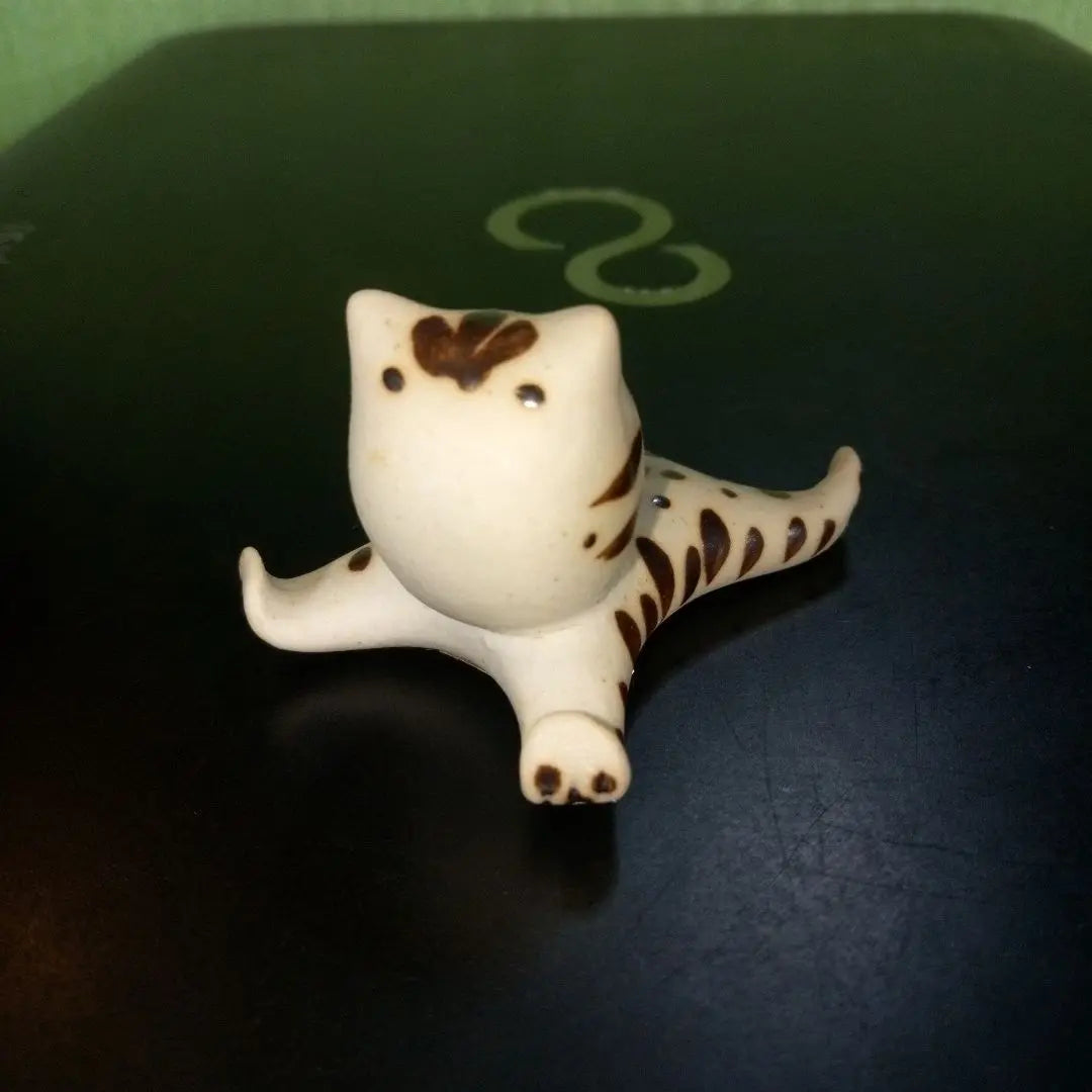 Cat -shaped chopstick rest? Rest chopsticks? Hand Made Made in Thailand