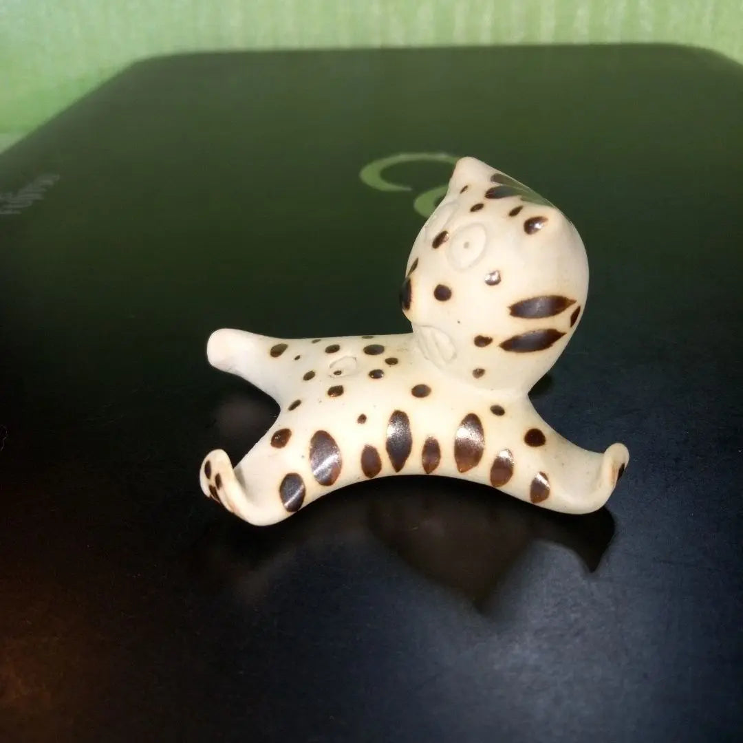 Cat -shaped chopstick rest? Rest chopsticks? Hand Made Made in Thailand