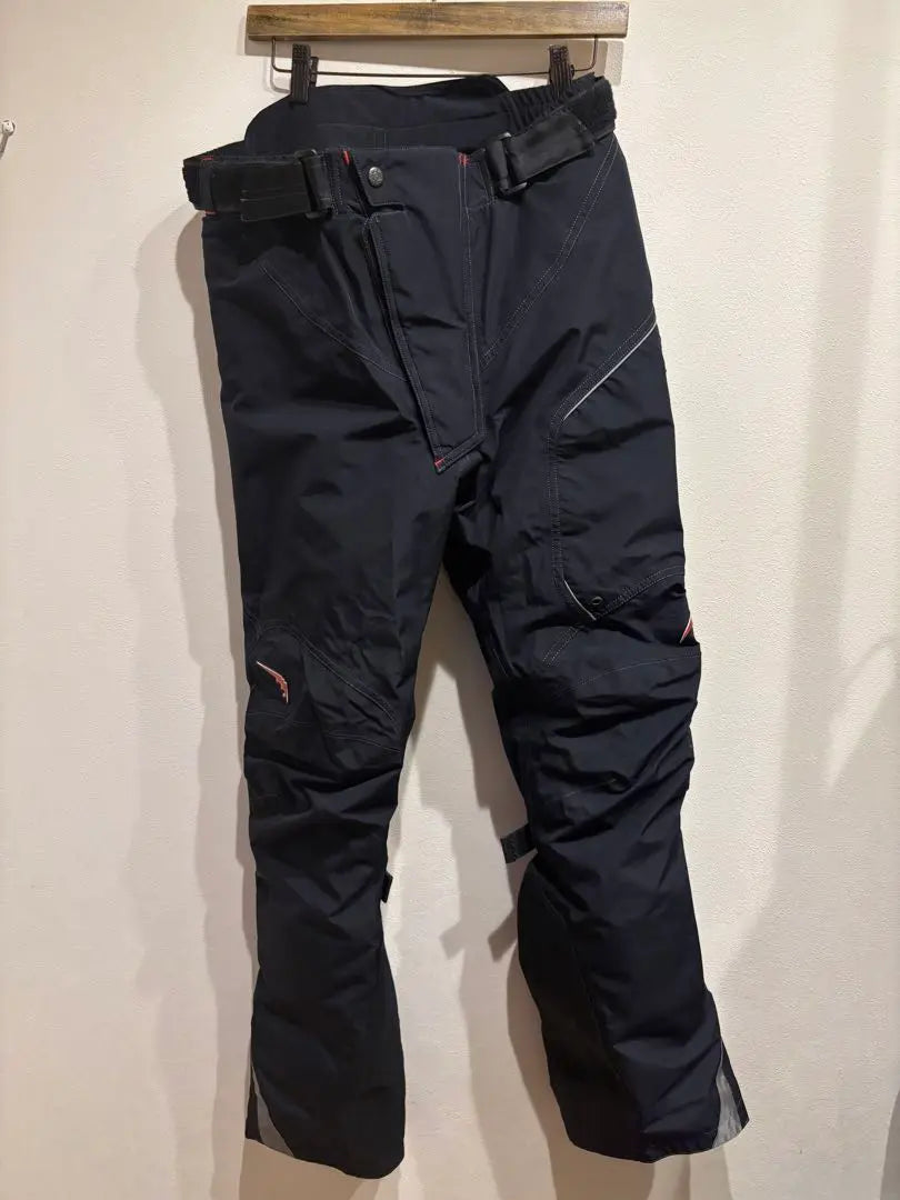 Chaqueta y pantalones para todo tipo de clima Gore-Tex de Kushitani