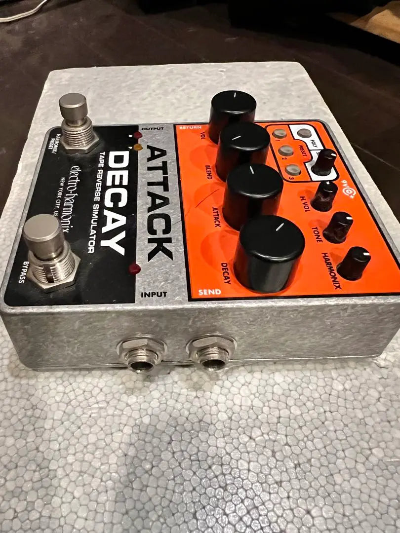 ELECTRO-HARMONIX ATTACK DECAY Cinta Simure inversa | Electro-Harmonix ATTACK DECAY テープリバースシミュ