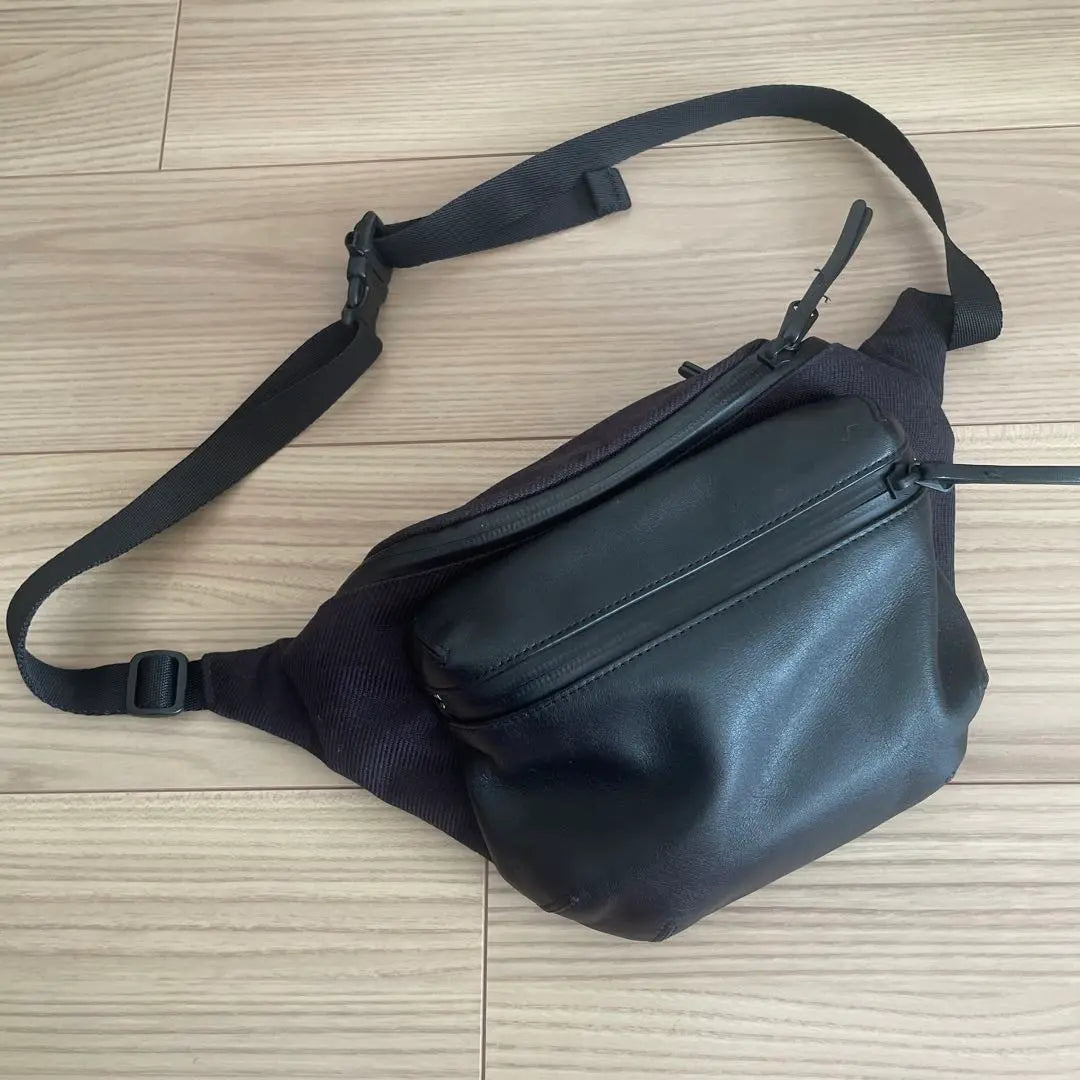 Gallerant GALLERIANT Black Body Bag Leather Black | ガレリアント　galleriant 黒 ボディバッグ レザーブラック