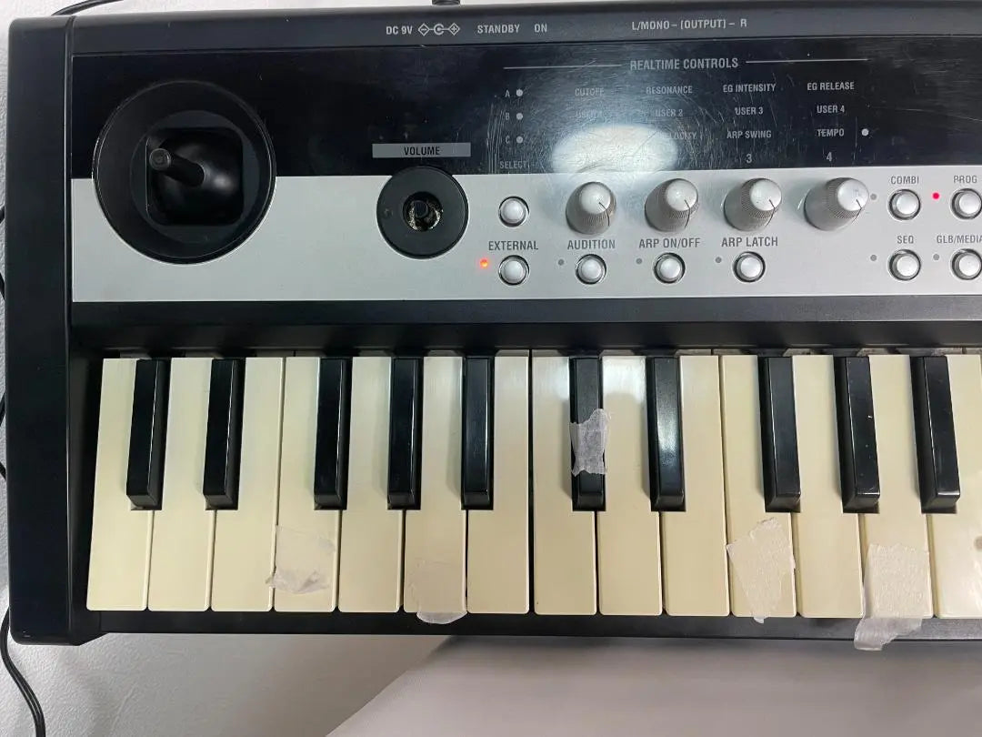 KORG microSTATION keyboard