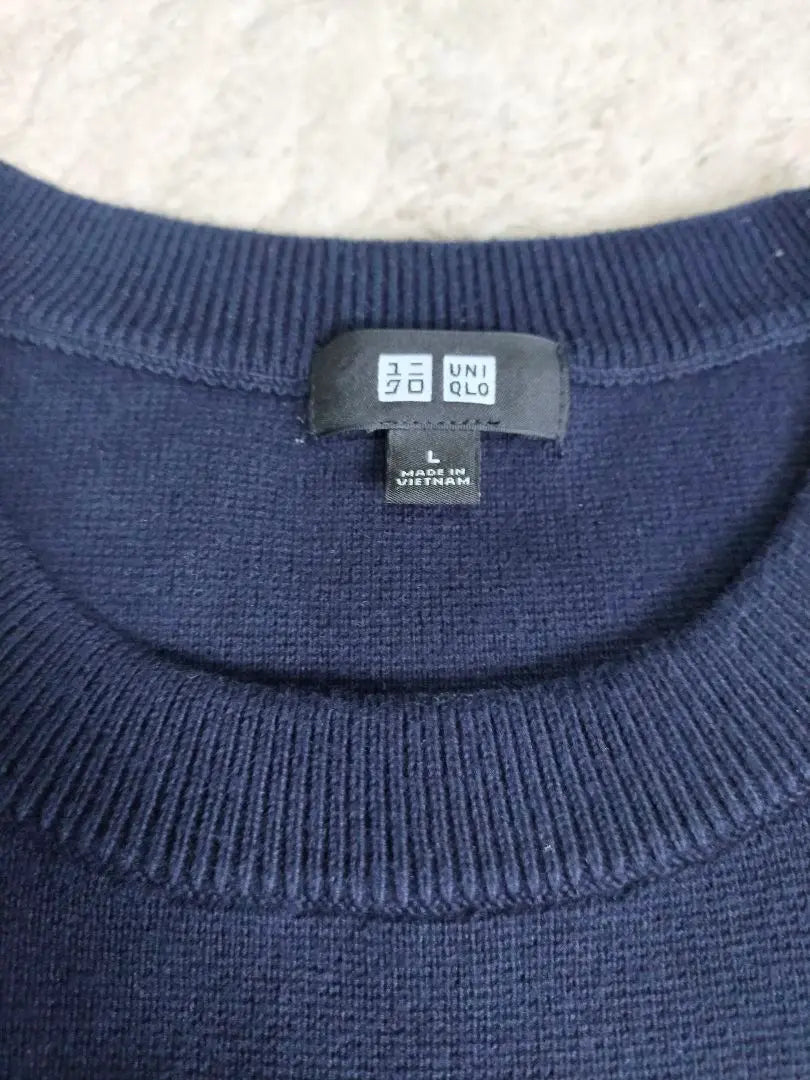 UNIQLO Men's Navy Knit Sweater Size L