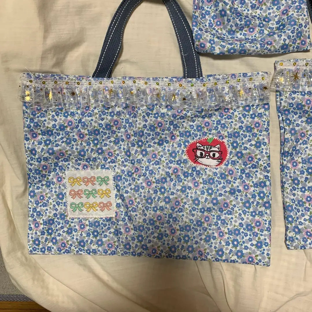 Bolso de mano floral, subbolso, juego de cordón | 花柄トートバッグ・サブバッグ・巾着セット