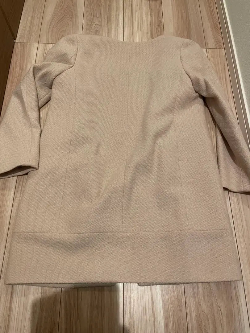 Abrigo de traje KUMIKYOKU de lana beige, fabricado en Onward Kashiyama