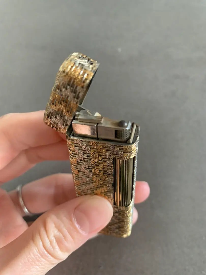 Dunhill 18K gas lighter