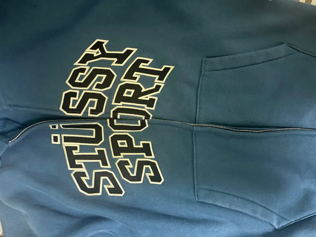 stussy zip hoodie size M