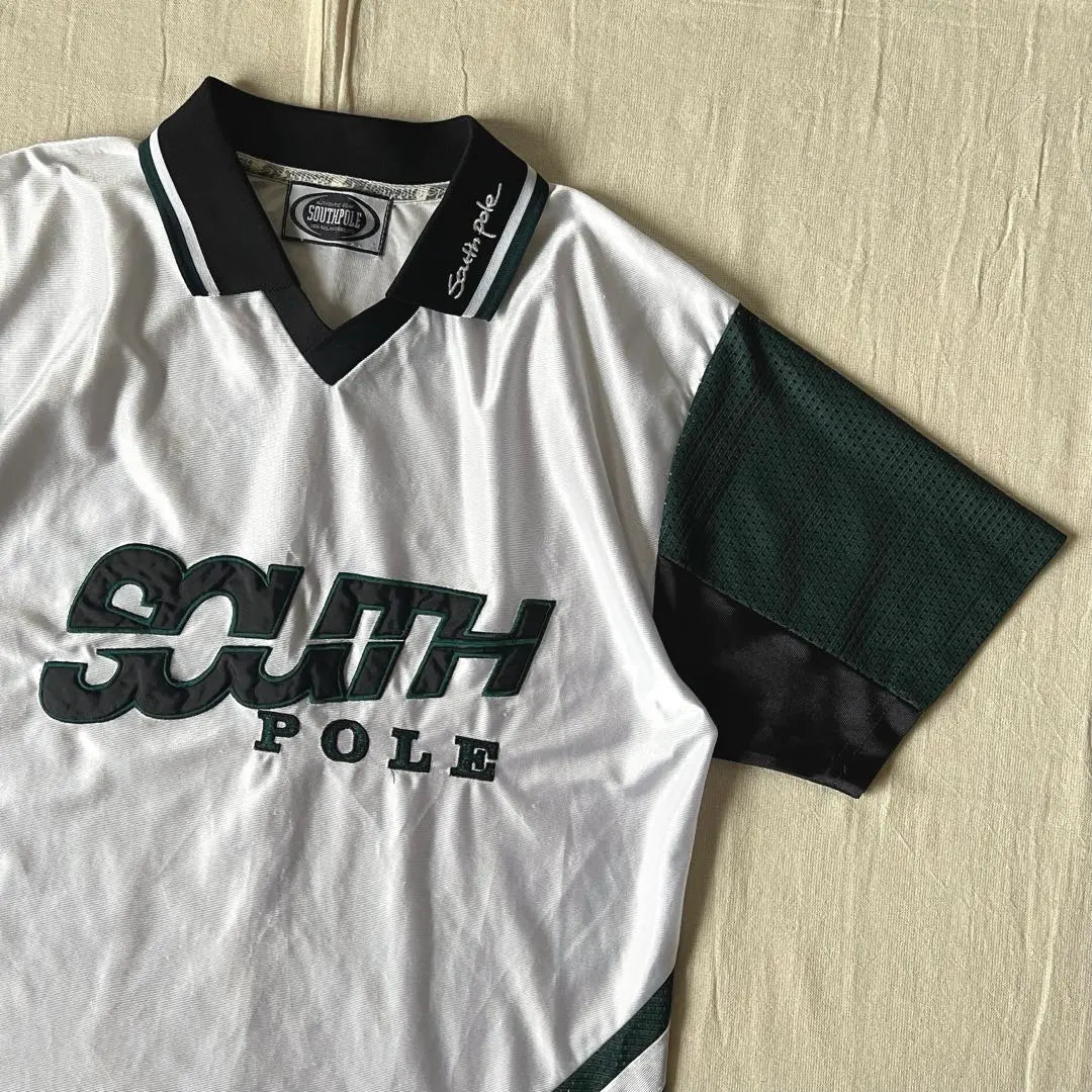 Camiseta de juego estilo fútbol con bordado del logotipo de SOUTHPOLE de los años 00 con malla cambiante