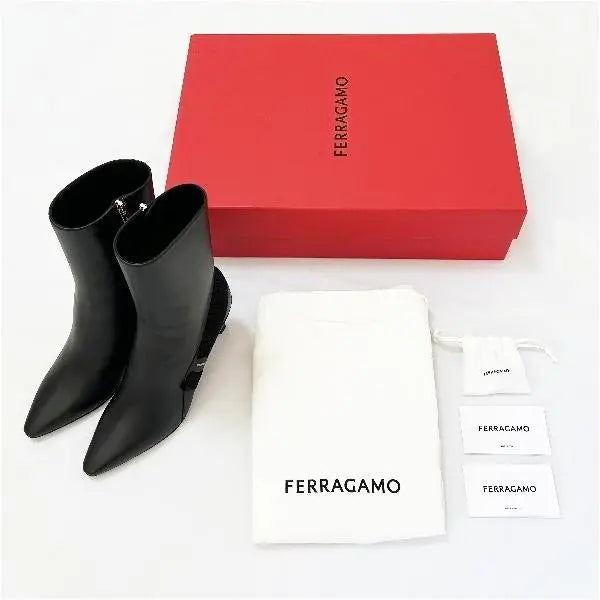 Brand new and unused FERRAGAMO VIRGILIA ankle boots