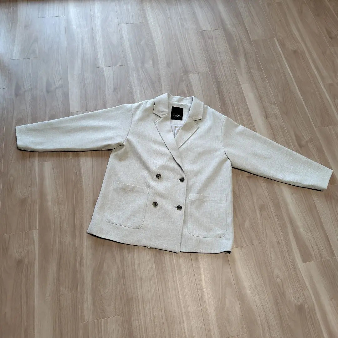 [estudio CLIP] Chaqueta doble beige