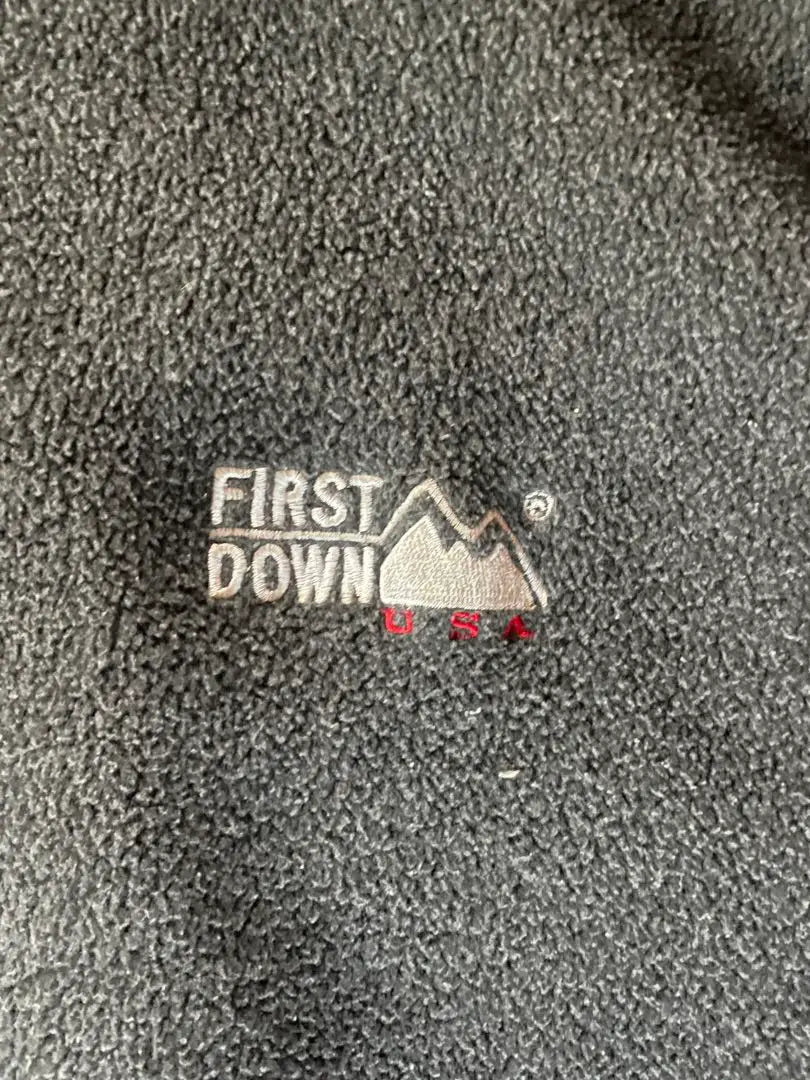 Forro polar interior con FIRST DOWN First Down Frequent | インナーフリース付FIRST DOWN ファーストダウン 中綿