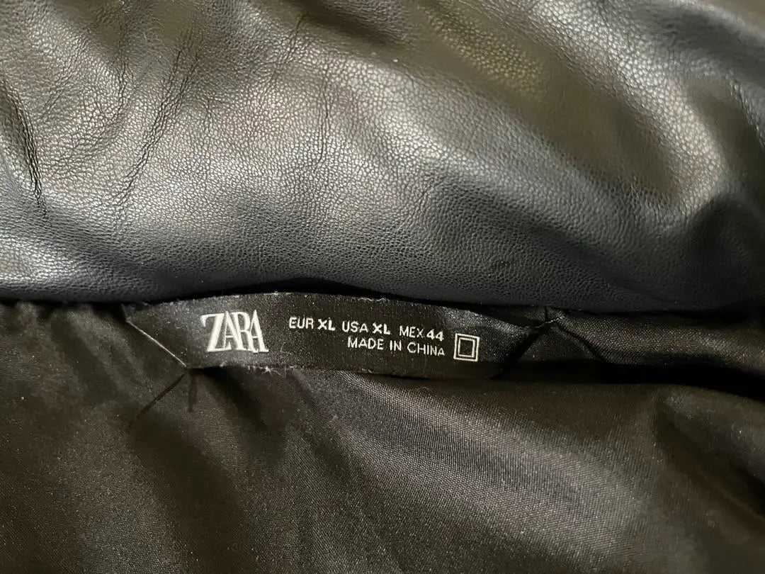 Chaqueta acolchada de piel sintética ZARA XL