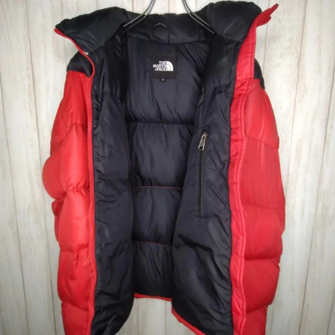 Chaqueta de plumas North Face Nupus M con bordado rojo D51027 《Geki Rare》