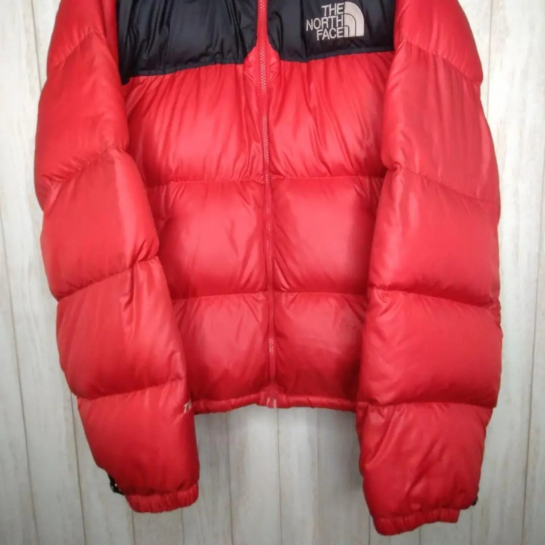 Chaqueta de plumas North Face Nupus M con bordado rojo D51027 《Geki Rare》