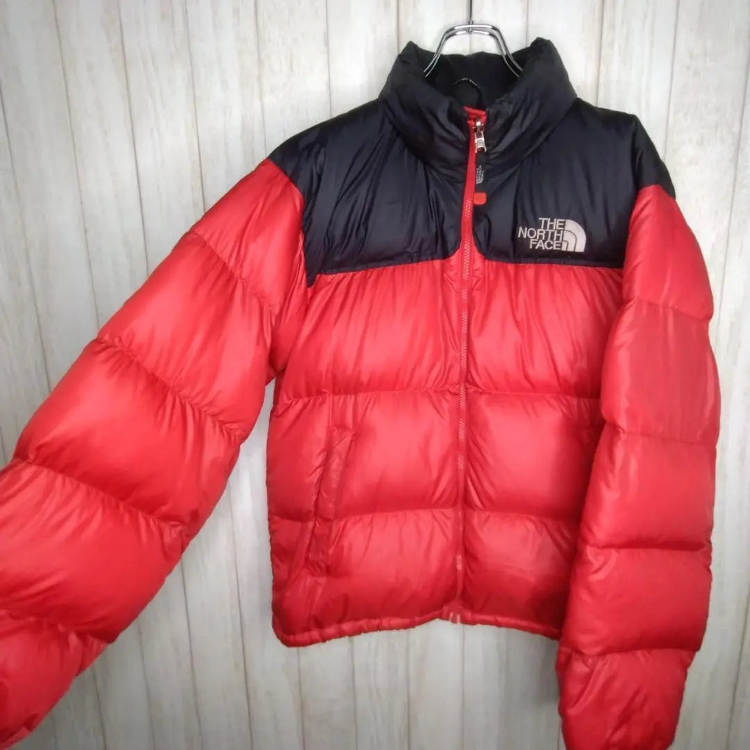 Chaqueta de plumas North Face Nupus M con bordado rojo D51027 《Geki Rare》