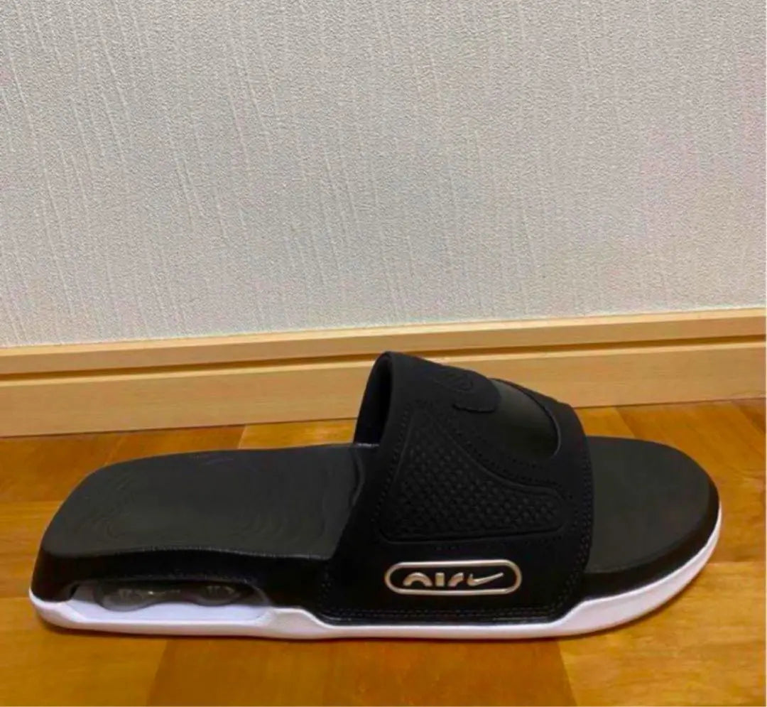 Brand new, unused, 29cm Air Max Sandals, NIKE, Black