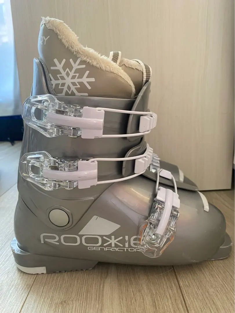 GEN Kids Ski Boots Ski Shoes Gray Size 22cm Junior | GEN キッズ　スキーブーツ　スキー靴　グレー　サイズ22cm ジュニア