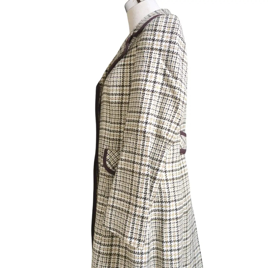 [Vintage style] Weinberg check pattern long coat with large collar.