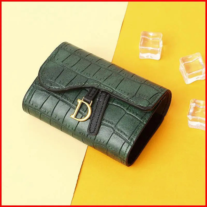 Green wallet for women, high quality card storage, large capacity, compact <K47>