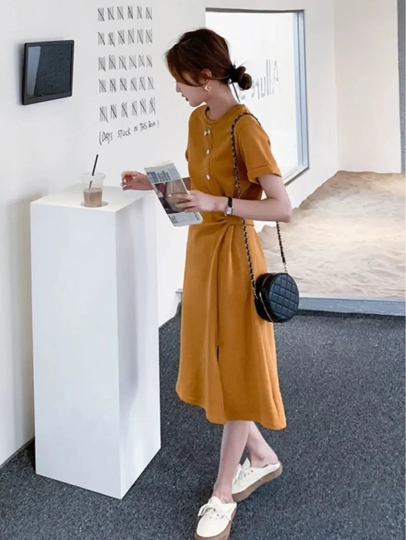 Knee-length dress, summer outfit, going out, everyday wear, date simple