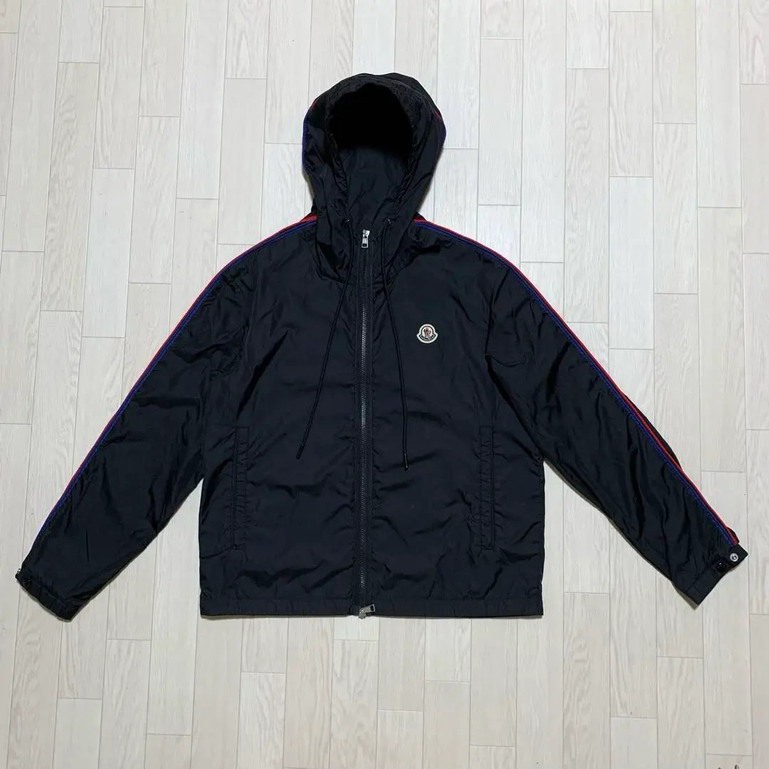 Superb condition Moncler HATTAB nylon jacket black 3P331