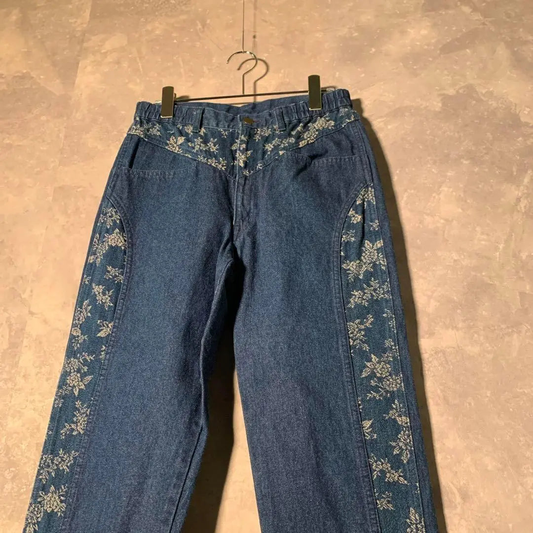 [Vintage] Pantalones de mezclilla de diseñador con diseño floral, ropa usada USEDBM1