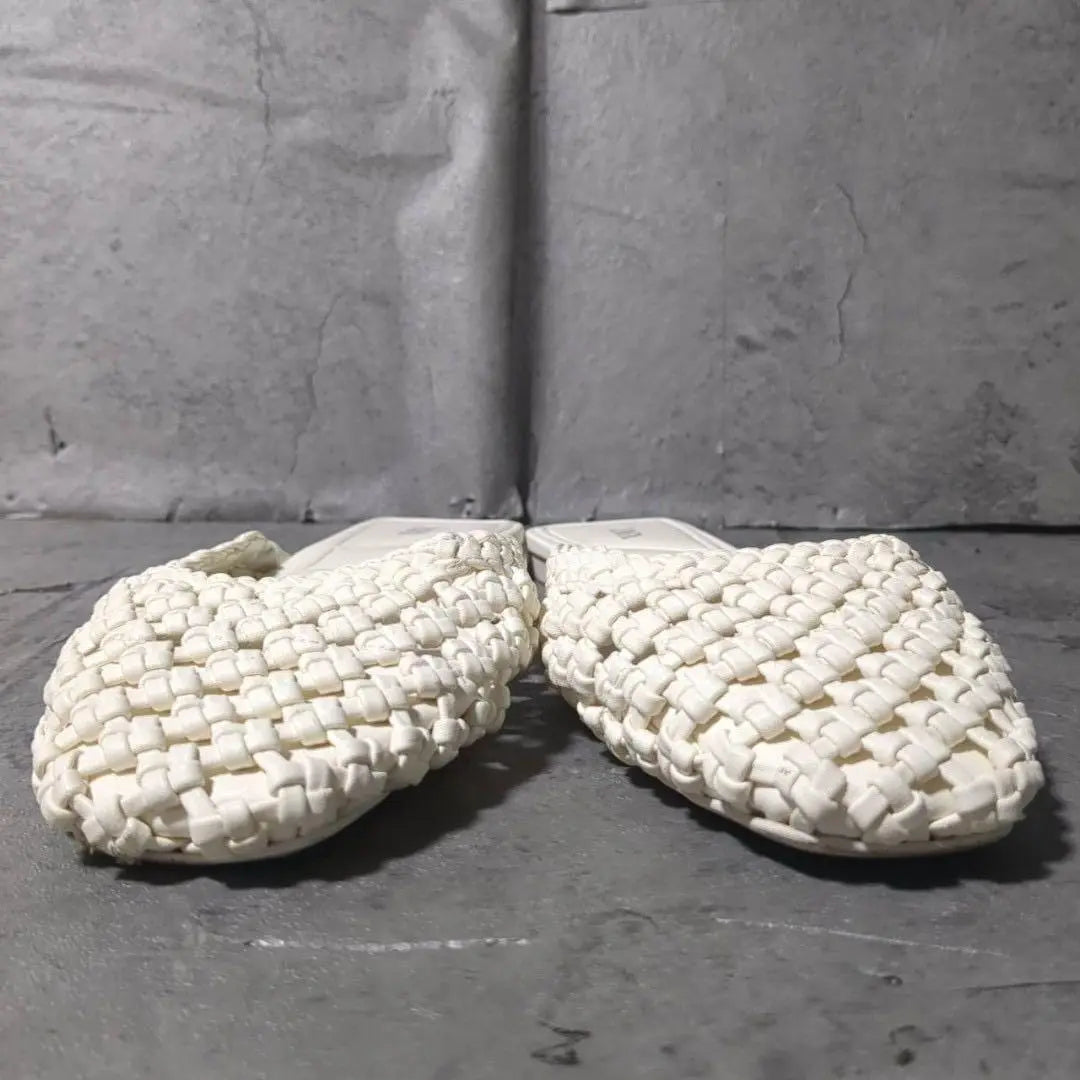 [ZARA] ZARA (36) Braided White Mule Sandals