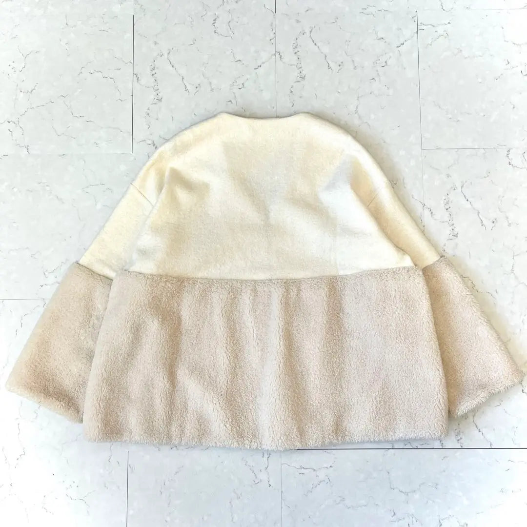 Yori Good Condition Japanese River Wool V-Neck Fur Short Coat White