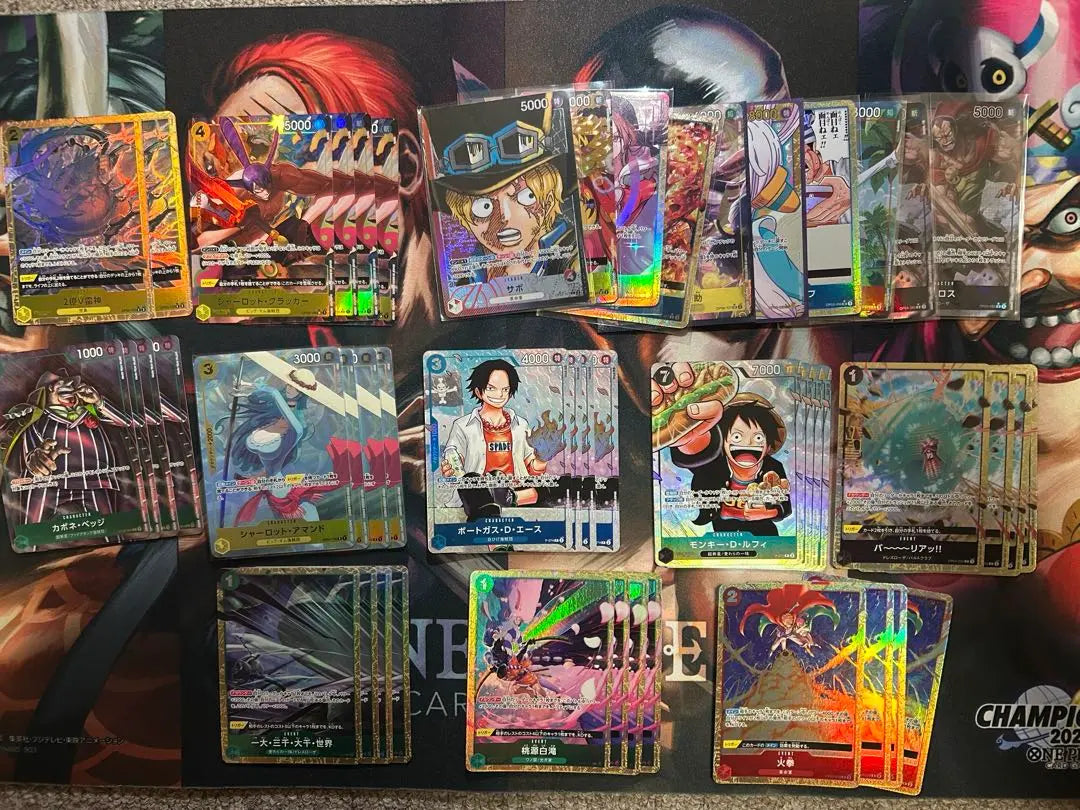 Venta al por mayor de artículos retirados de tarjetas de One Piece