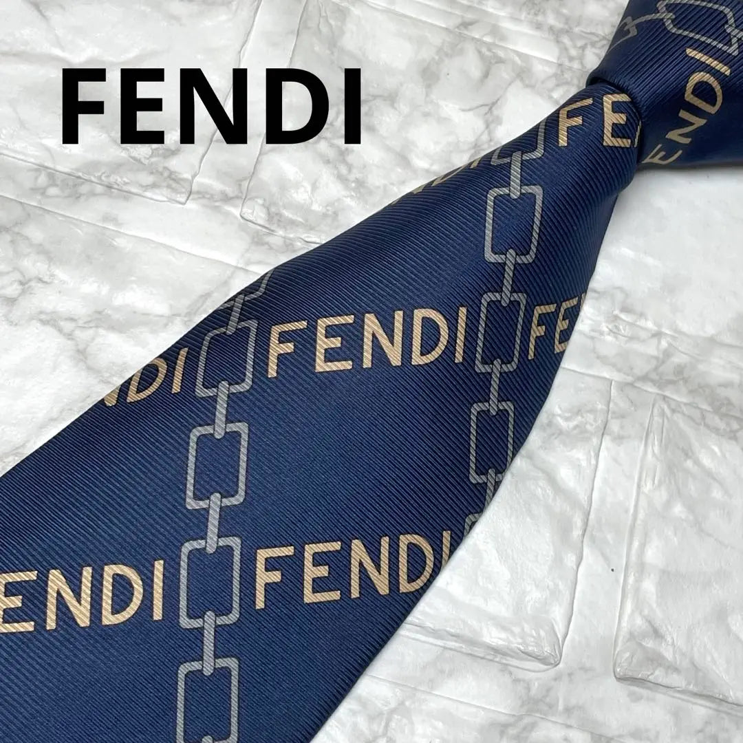 Corbata FENDI con logo Zucca