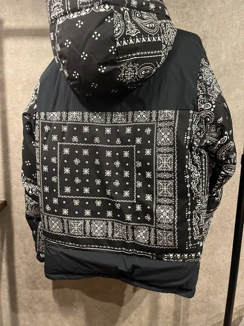 BristolSOPH. Bandana Pattern Down Jacket | BristolSOPH. バンダナ柄 ダウンジャケット