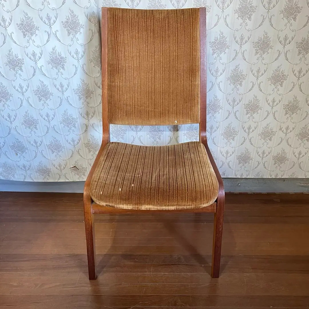 [Antique] ① Velor dough wood frame dining chair Showa retro | 【アンティーク】① ベロア生地 ウッドフレーム ダイニングチェア 昭和レトロ