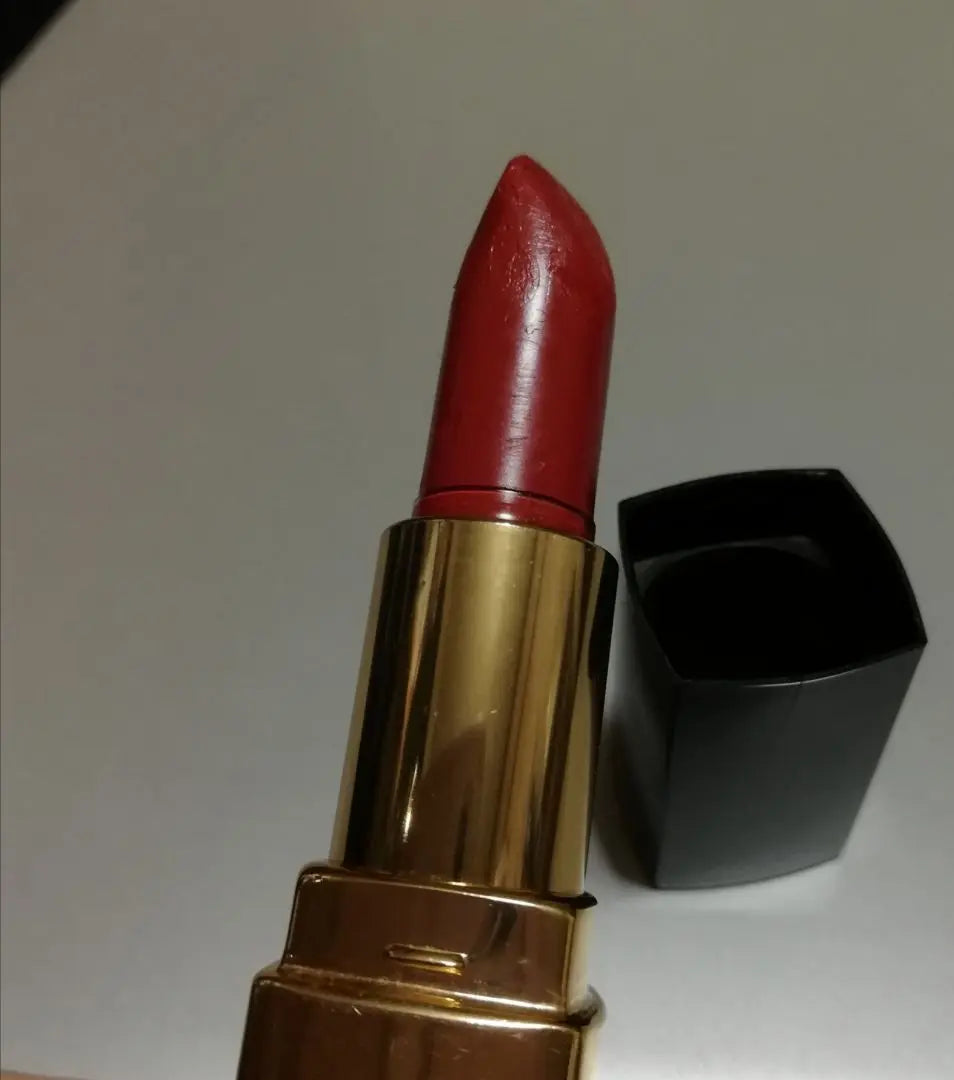 Chanel Hydra Base 65 Red Eclair