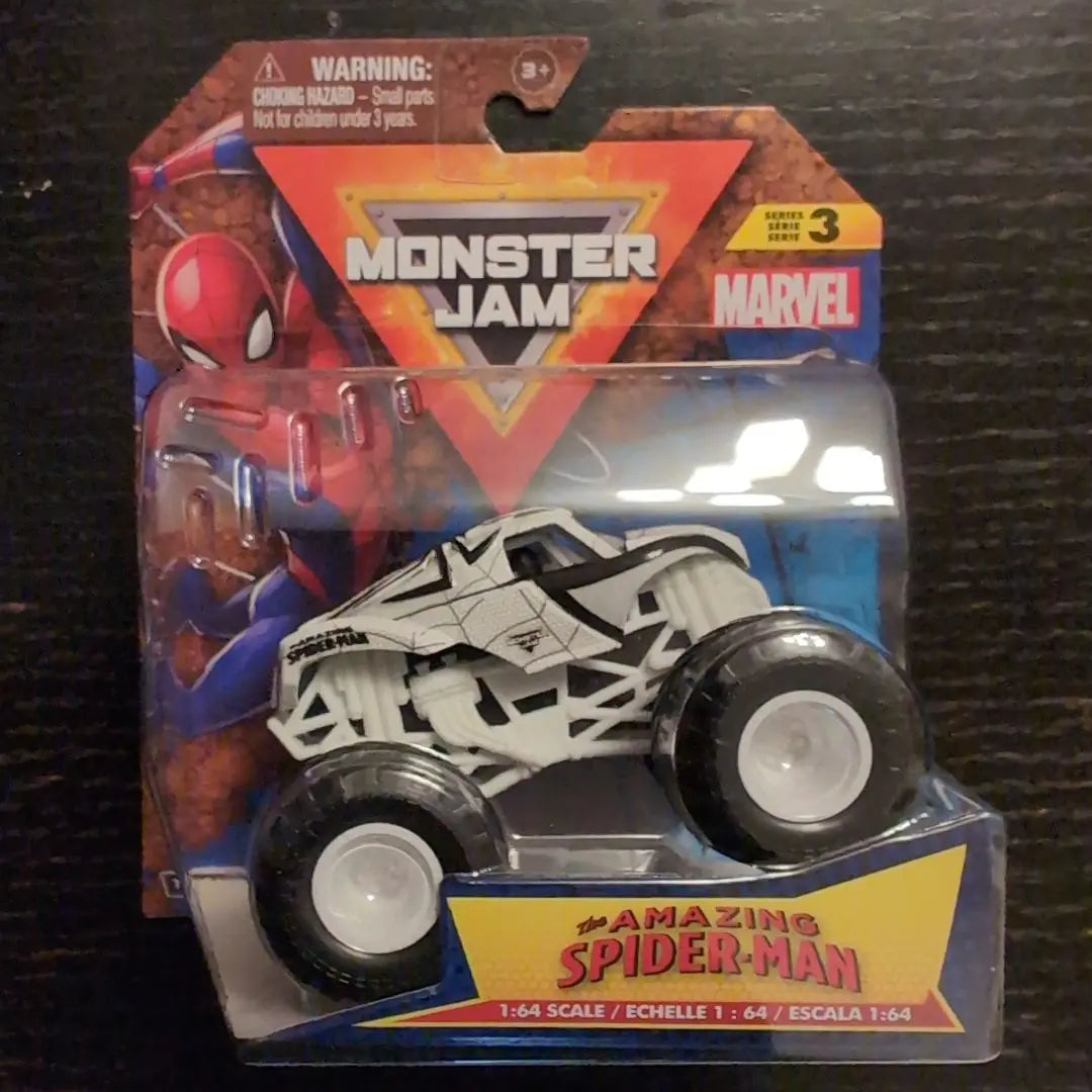 Monster Jam Marvel Set of 2