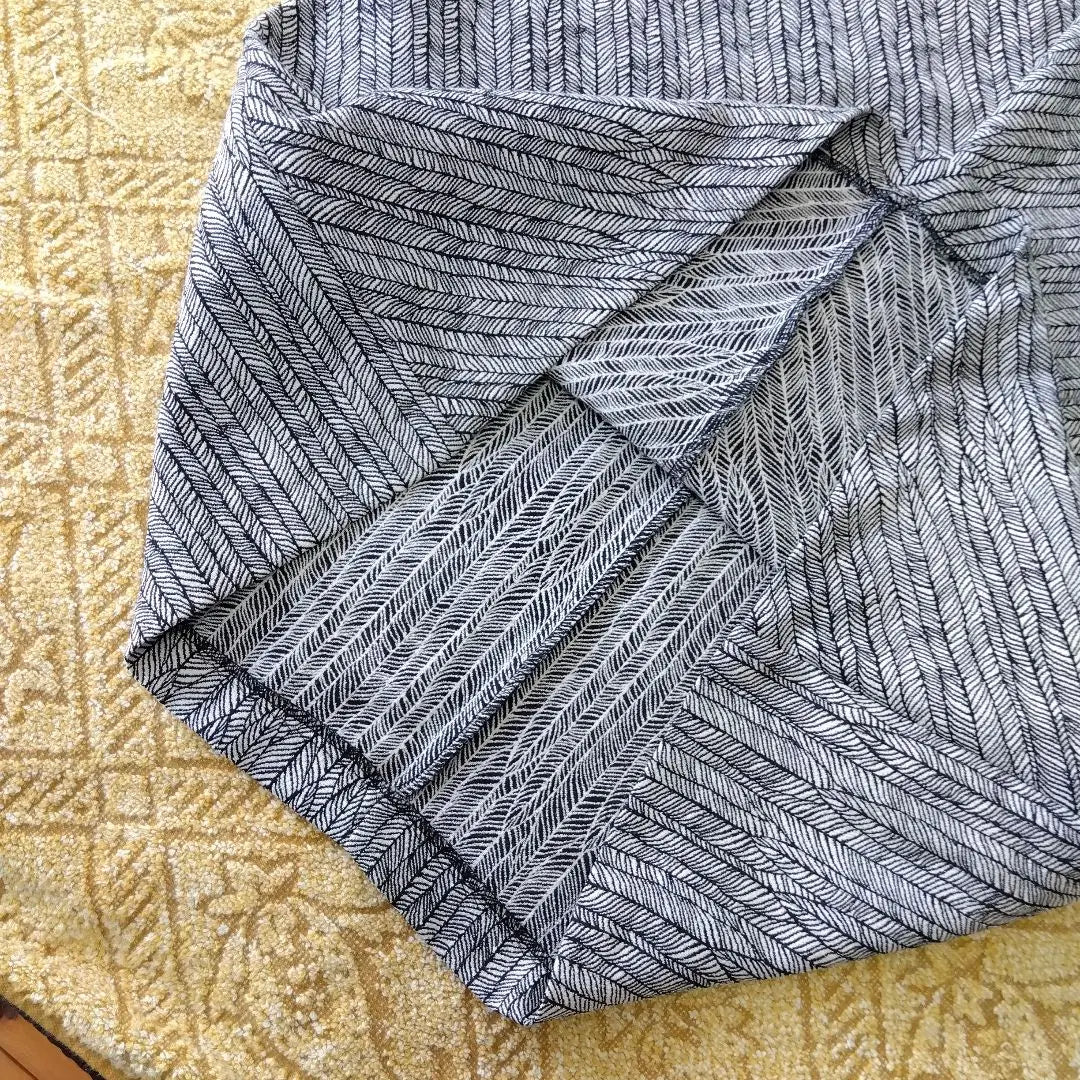 [ZARA BASIC] Gray Pattern Box One Piece M size