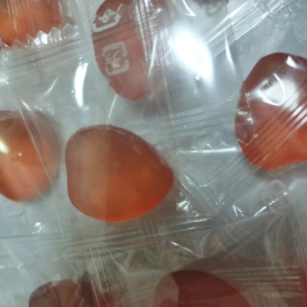 Heart-shaped plum soft gummy 14 pieces