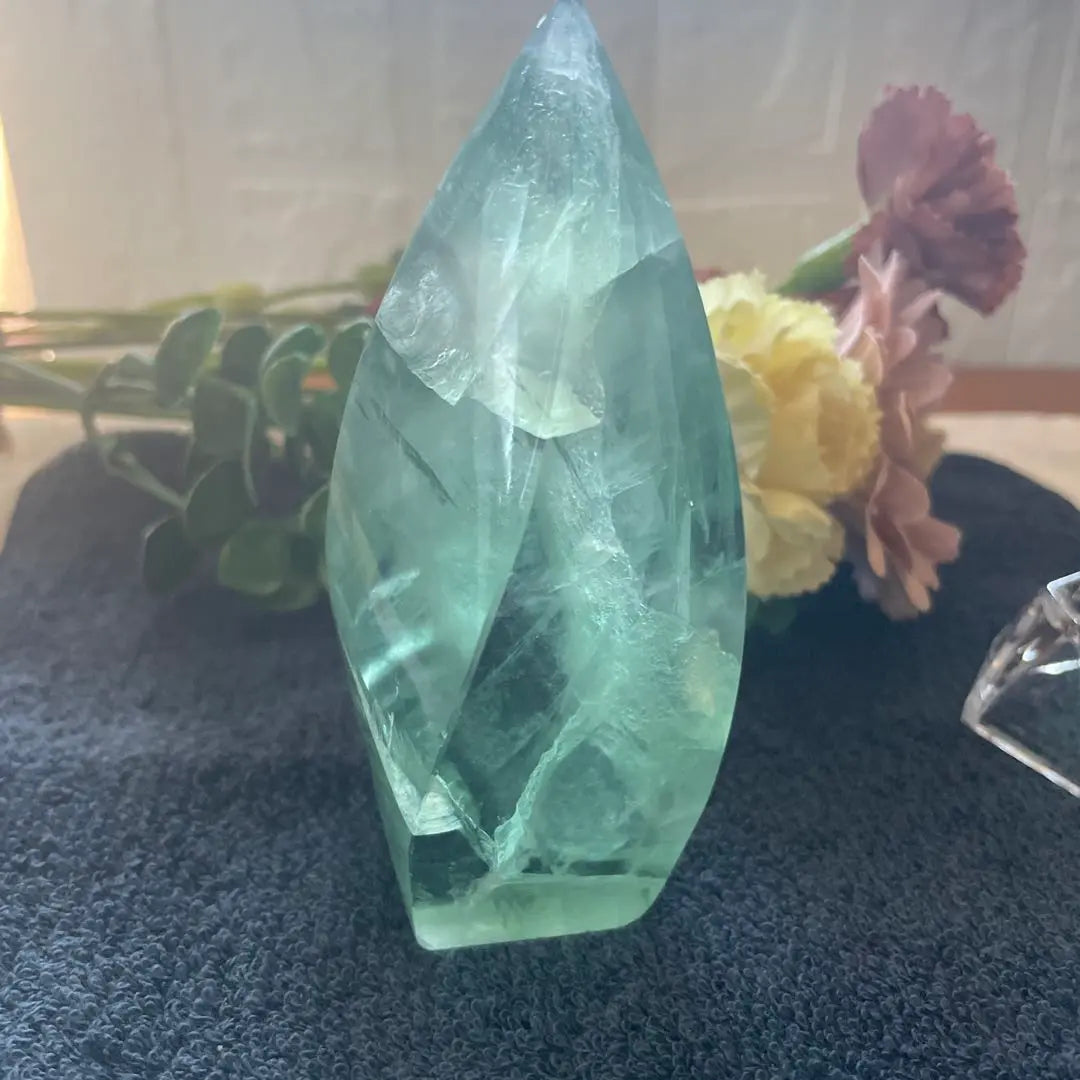 Natural stone fluorite tower