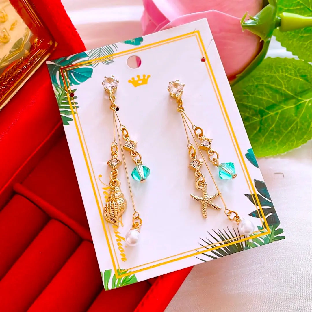 Cute adult summer snail starfish swaying handmade earrings earrings | 大人可愛い 夏 巻貝 ヒトデ ゆらゆら ハンドメイド ピアス イヤリング