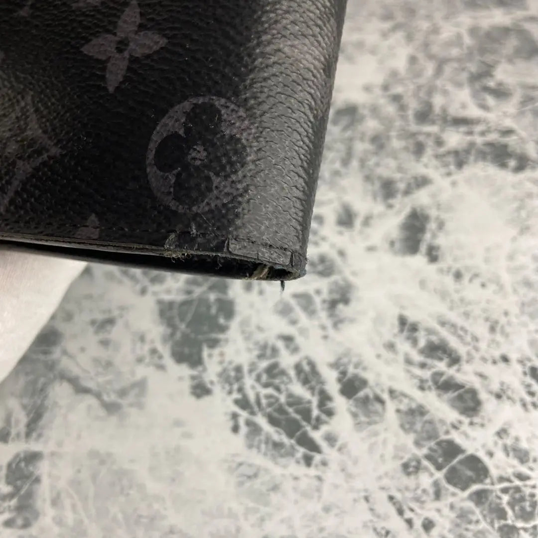 ✨LOUIS VUITTON✨ Louis Vuitton Long Wallet Bi-fold Eclipse