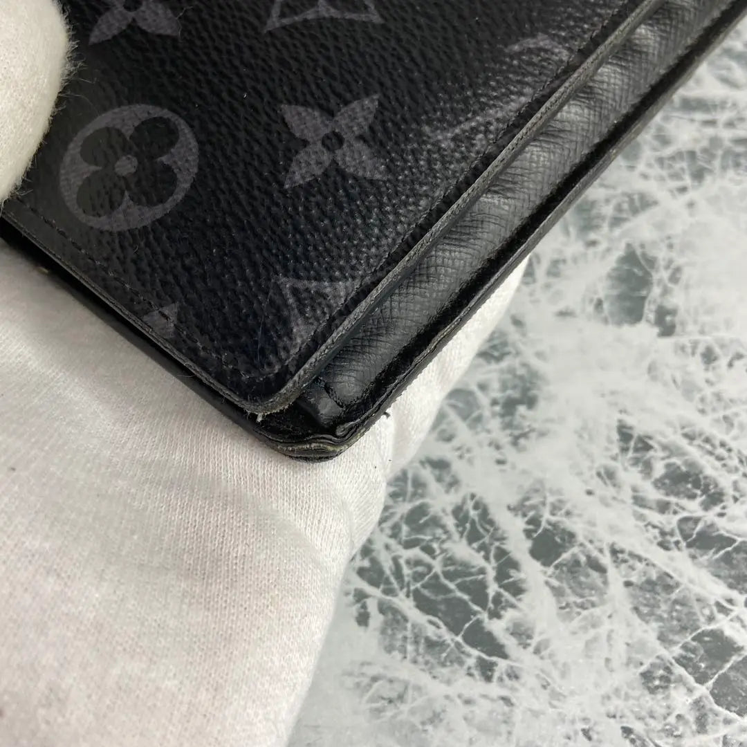 ✨LOUIS VUITTON✨ Louis Vuitton Long Wallet Bi-fold Eclipse