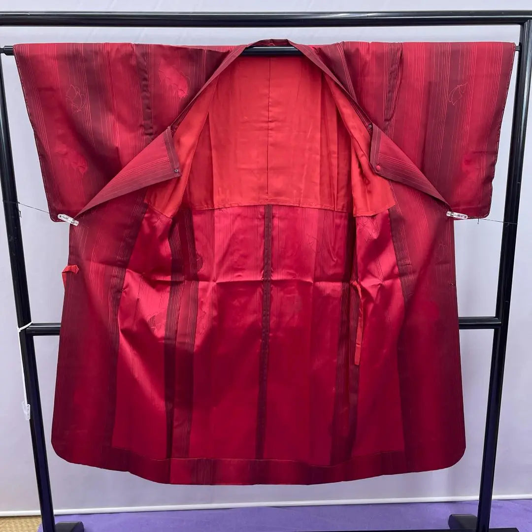 Y★2347★ Impermeable Ropa japonesa Abrigo Rojo oscuro Estampado de mariposas Kimono Ropa japonesa