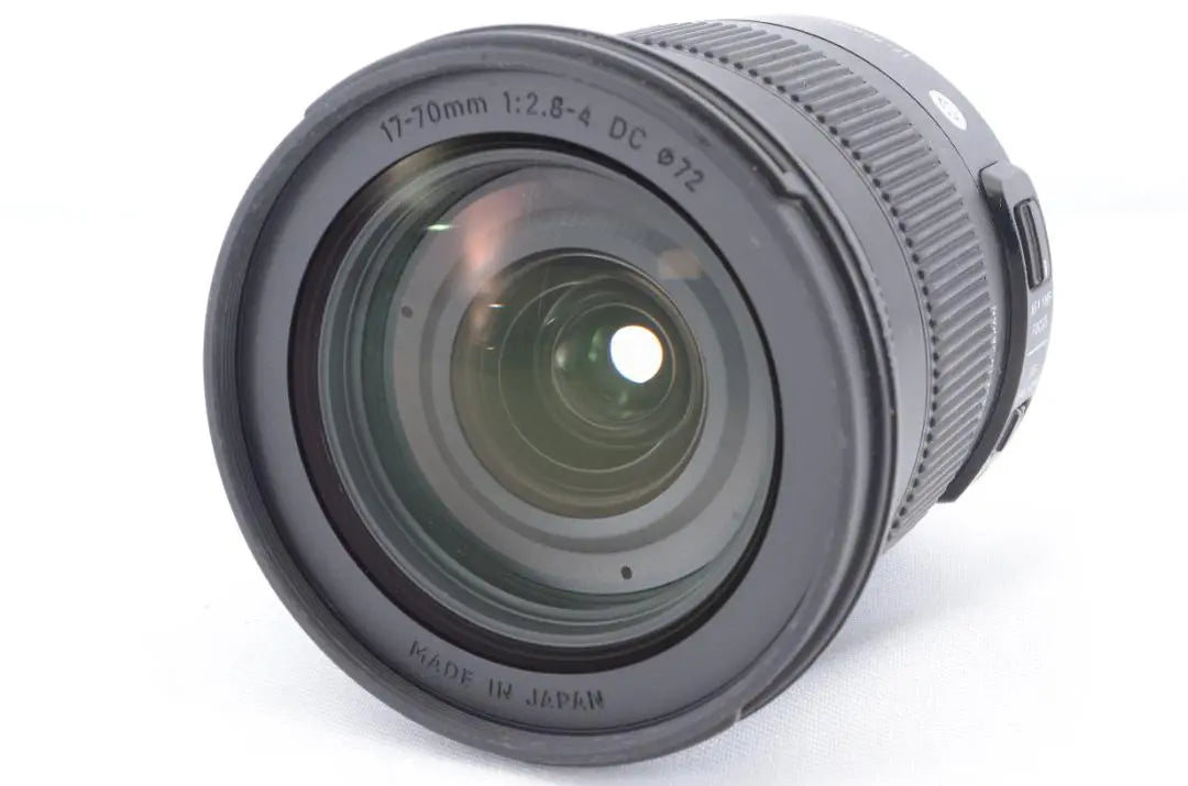 SIGMA 17-70mm F2.8-4 DC MACRO OS HSM Cannon