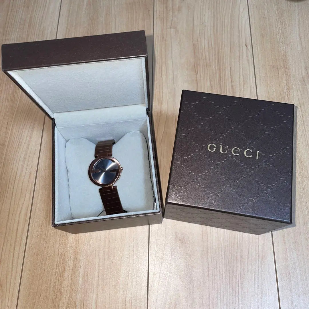 Reloj entrelazado GUCCI