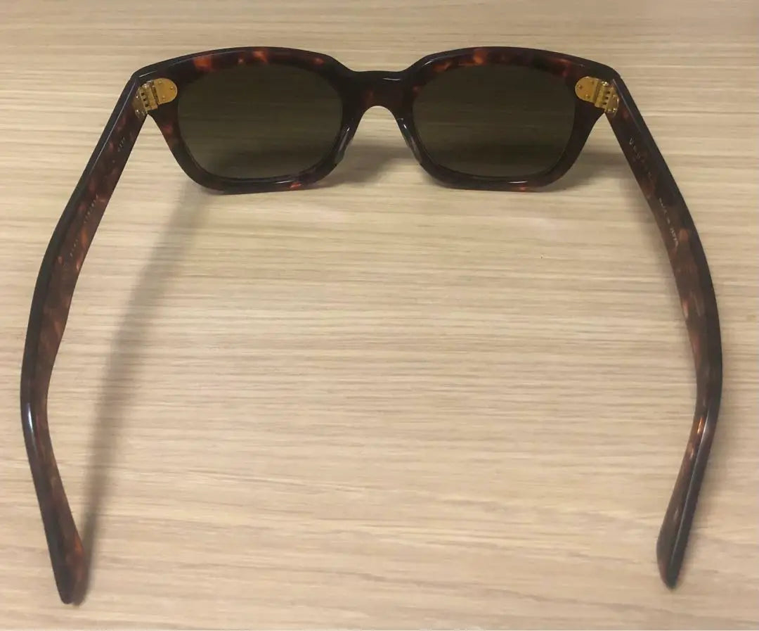 [For masa only] UNUSED tortoiseshell Wellington sunglasses